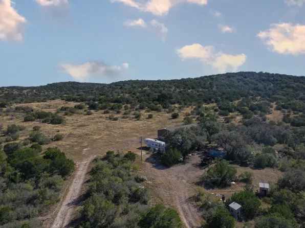 (undisclosed Address), Rocksprings, TX 78880