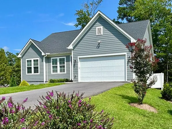 54 Genevieve, Irvington, VA 22480