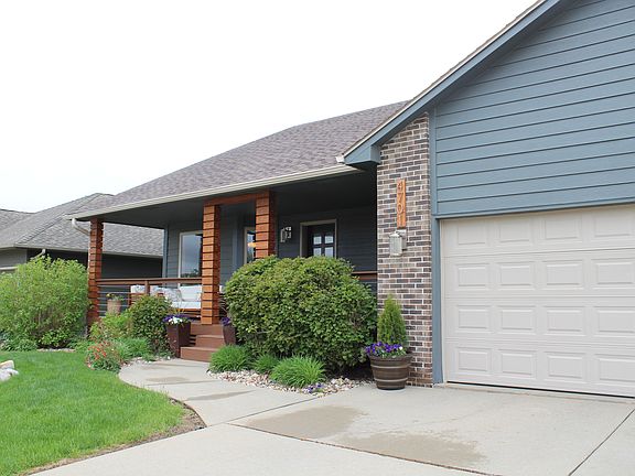 Front porch from driveway