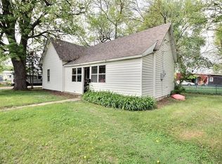1003 Island St, La Crosse, WI 54603