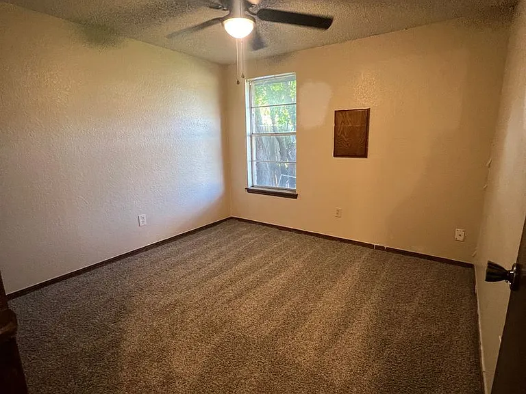 2901 SW 82nd St — Photo 5