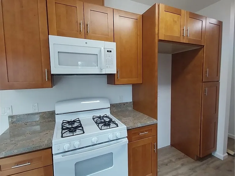 5515 Carleton Rd — Photo 6