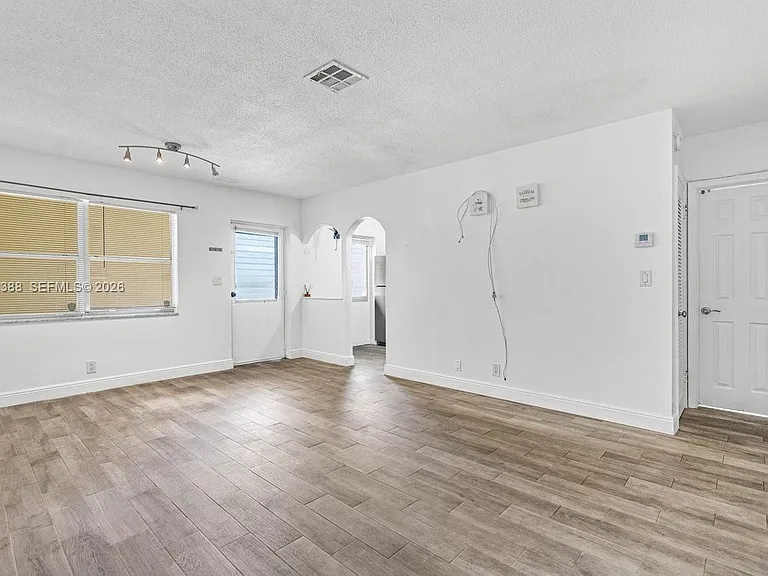 260 NW 19th St #26 — Photo 6