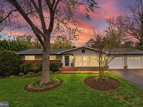 4404 Phylliss St, Alexandria, VA 22309