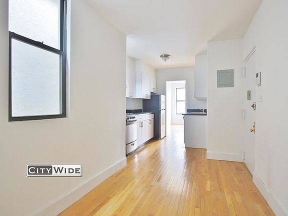 2nd image of 217 E 88th St APT 19