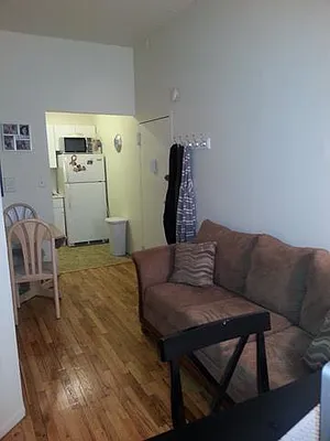 Rented by Living New York | media 52