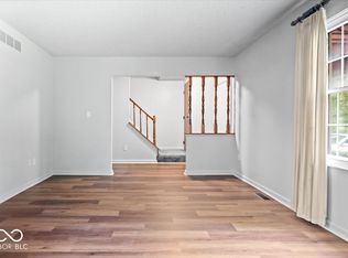 315 Heritage Ct, Fishers, IN