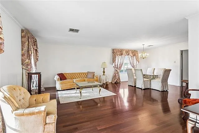 5 bed, 4.0 bath, 3670 sqft, $3,600 — Photo 4