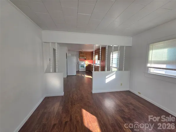 908 Linwood Rd, Gastonia, NC 28052
