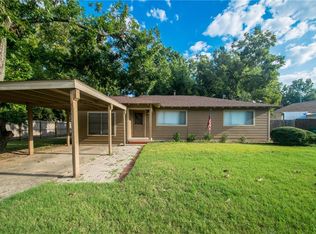 371 Hickory St, Lewisville, TX 75057