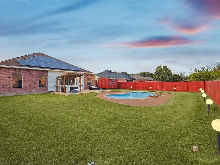 500 Parkerville Rd — Photo 88