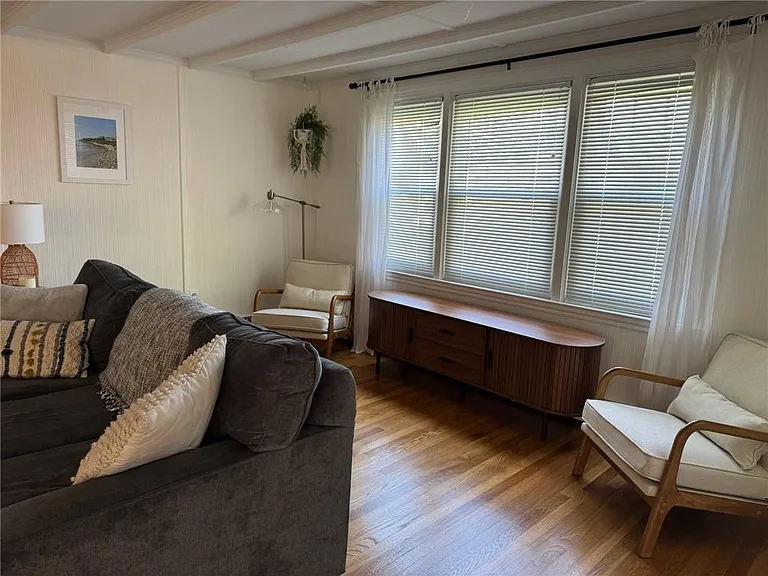 41 Dudley Ave — Photo 10