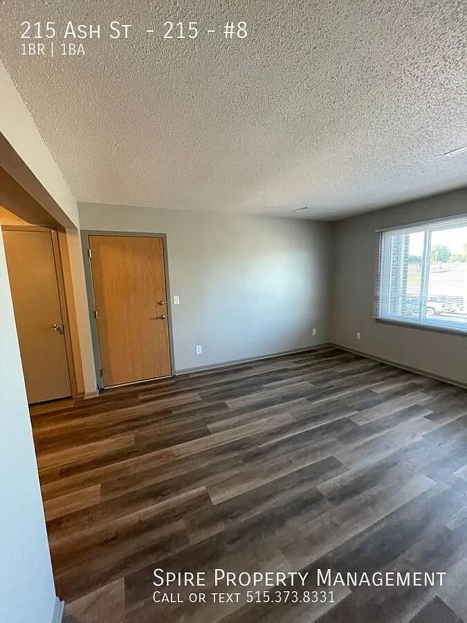 Updated 1 Bedroom in Carlisle. Gorgeous hard flooring throughout, $99 Deposit Special! — Photo 2