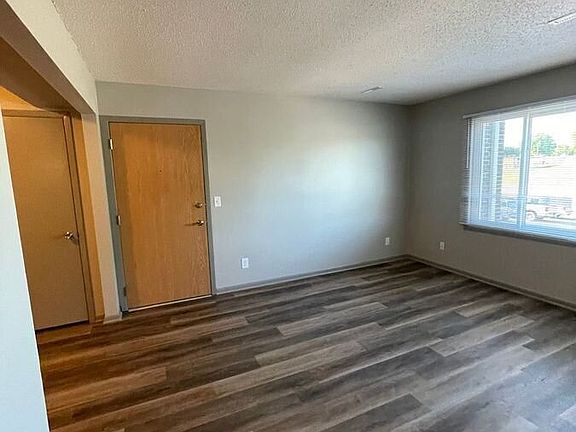 2nd image of 215 Ash St #8