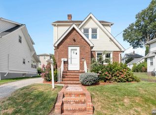 300 James St, Teaneck, NJ 07666
