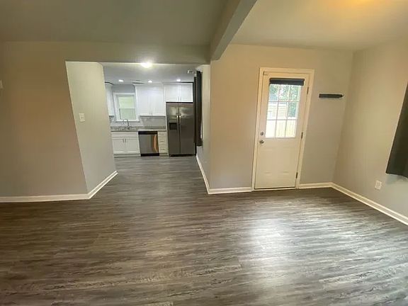 5th image of 3501 Kingman Ave