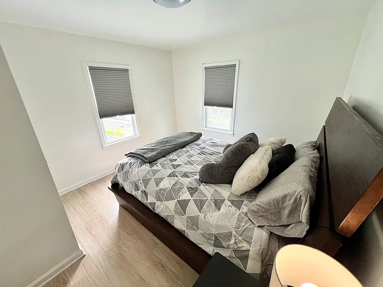 223 Fulton St — Photo 10