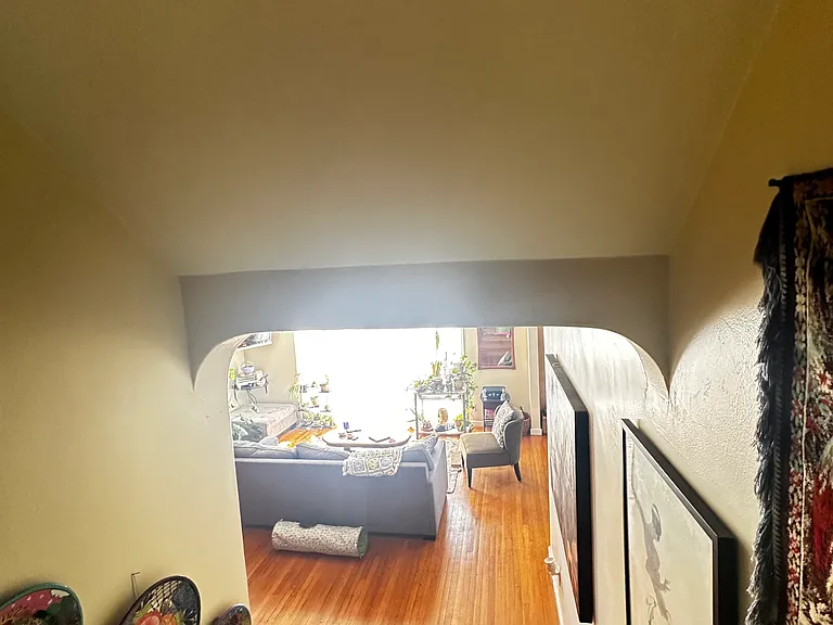 2720 Geneva St — Photo 11