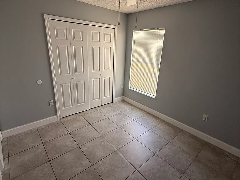 1123 Isadore Dr — Photo 7