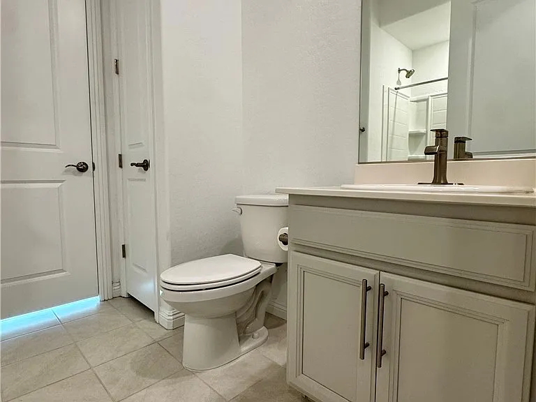 2239 Arrington Ave — Photo 38