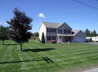 7029 Ontario Center Rd, Ontario, NY 14519