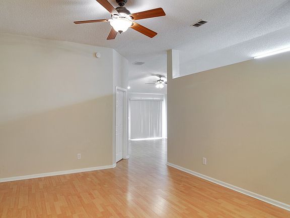 2nd image of 12440 Weyburn Ct