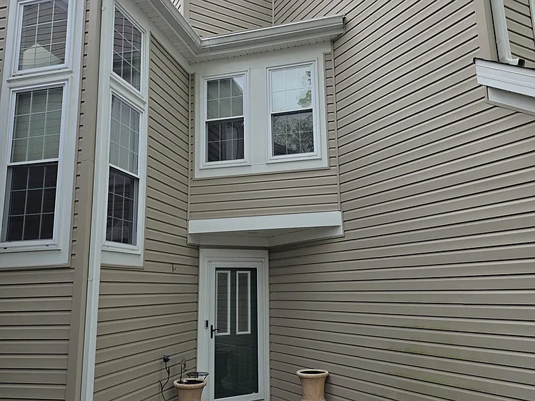 344 Kildare Ct — Photo 2
