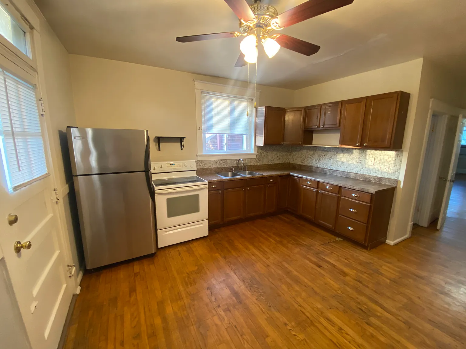 3718-3720 Bates St #1 photo 1