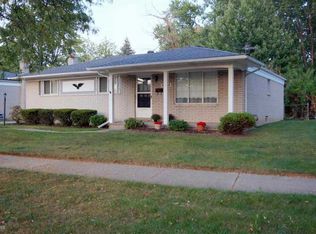 30150 Manor Dr, Madison Heights, MI