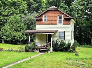 709 Plymouth Rd, Wakefield, MI 49968