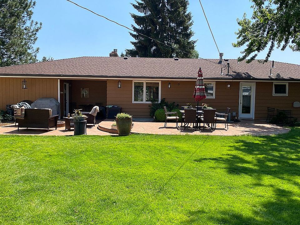 2nd image of 10105 E 18th Ave