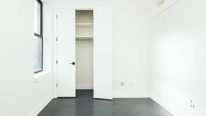 Rented by Nooklyn NYC LLC | media 32