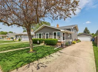 704 South St, Racine, WI 53402