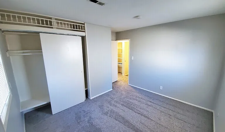 372 26th Ave SW — Photo 11
