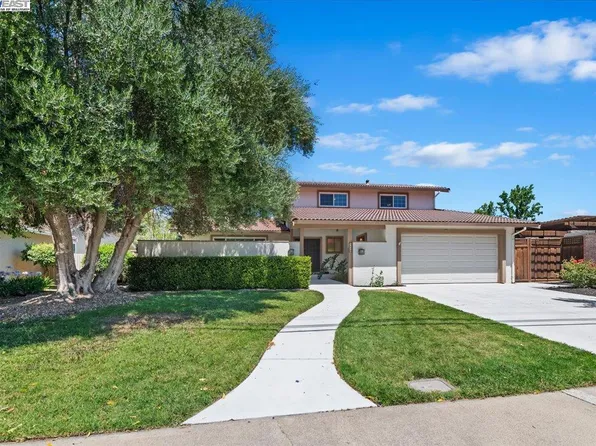 3428 Sugarberry Ln, Walnut Creek, CA 94598
