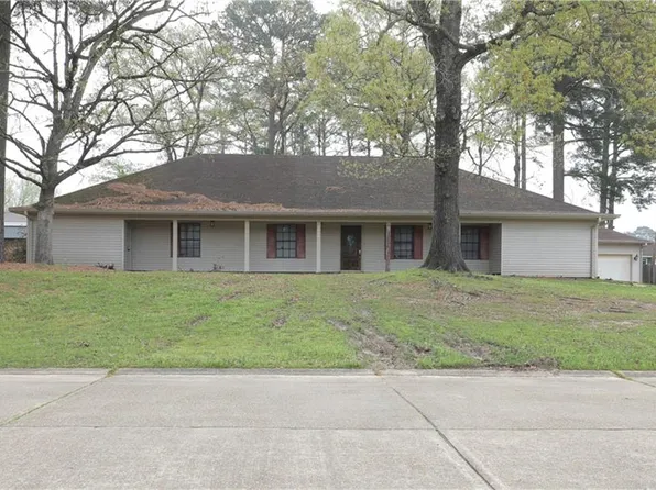 1629 W Medalist Rd, Pineville, LA 71360