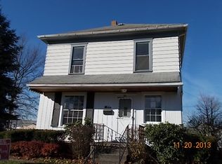 341 S 10th St, Coshocton, OH