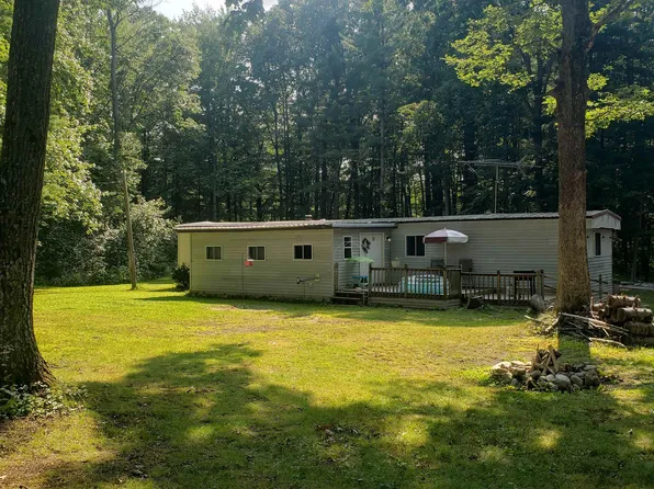 2590 Devon Dr, Harrison, MI 48625