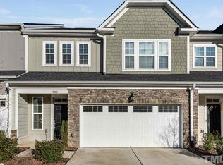 908 Green Ash Ln, Cary, NC 27513