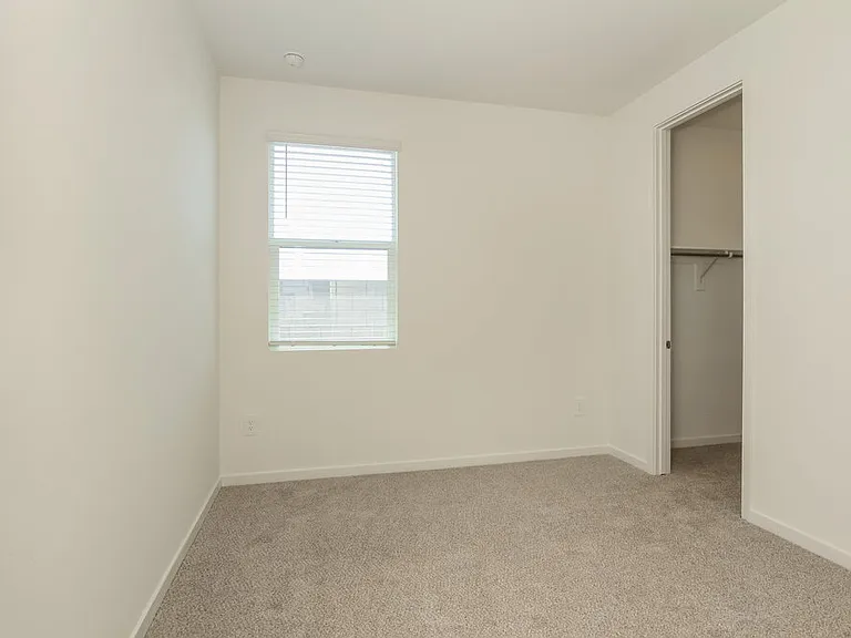 5440 S 245th Ave — Photo 13