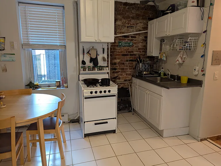 274 Cambridge St #6 — Photo 5