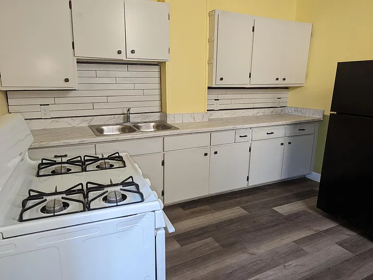 431 Vallette St — Photo 10