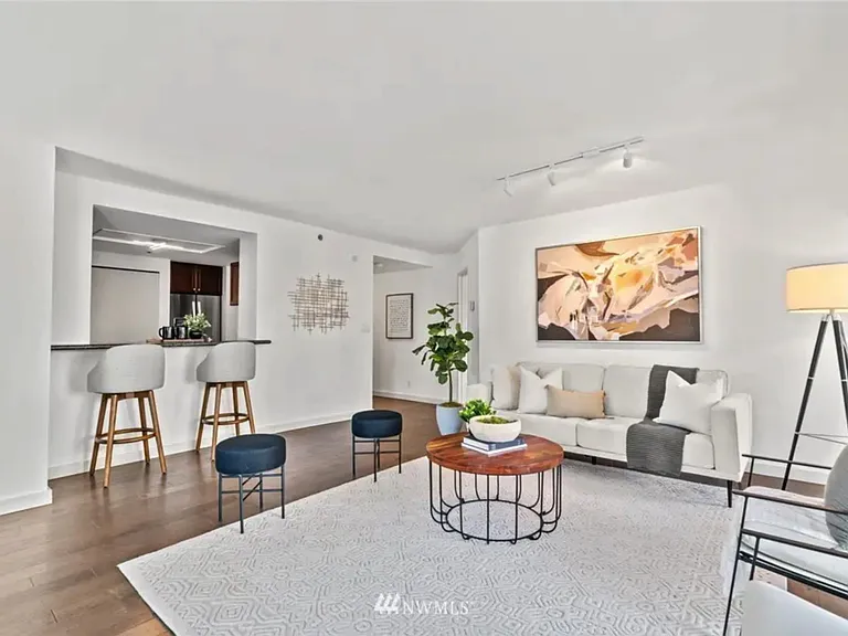 121 Vine St #1506 — Photo 8