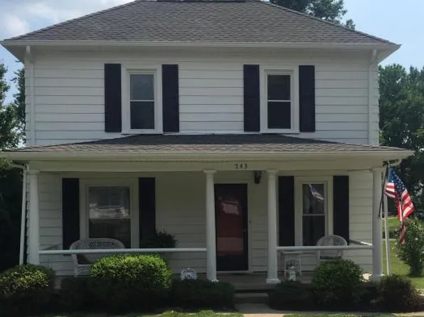 743 Columbus St SW, Etna, OH 43018