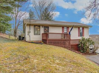 118 Country Hills Ct, Jonesborough, TN 37659