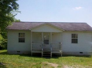 209 Hill St, Rocky Top, TN 37769