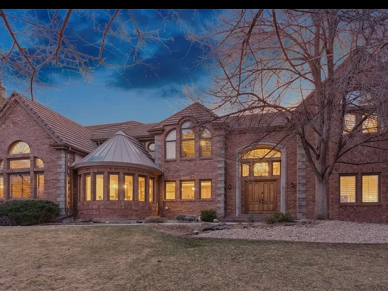 5 Tamarade Dr — Photo 21