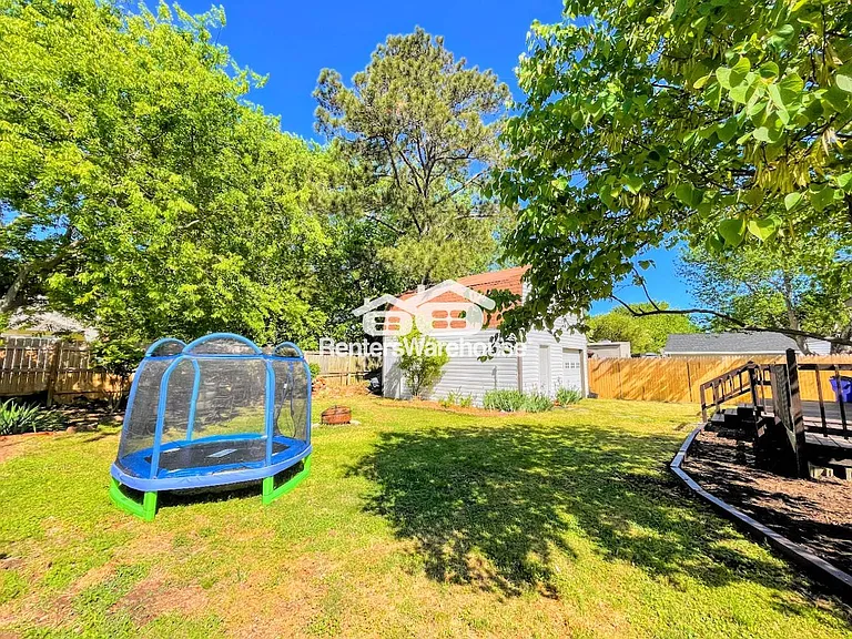 8455 Radnor Rd — Photo 43