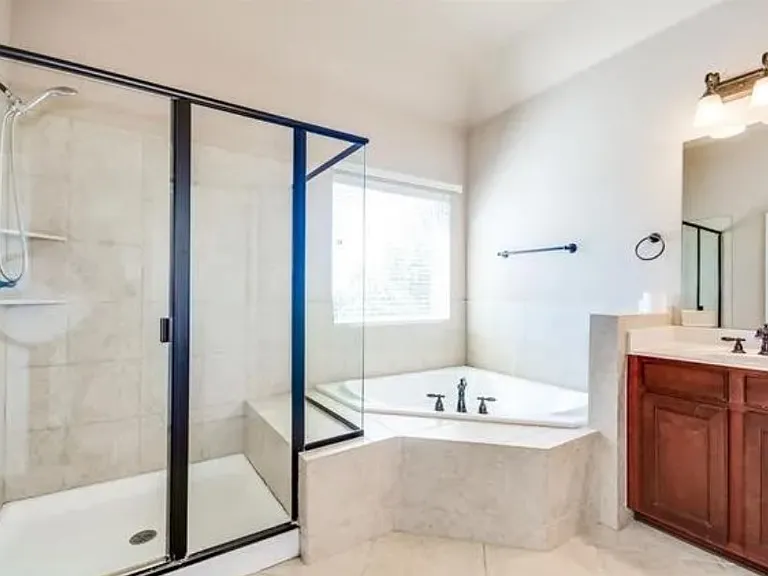 188 Milan St — Photo 19