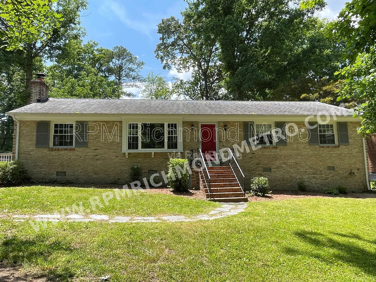 3 bed, 2.0 bath, 1482 sqft, $2,100 — Photo 1